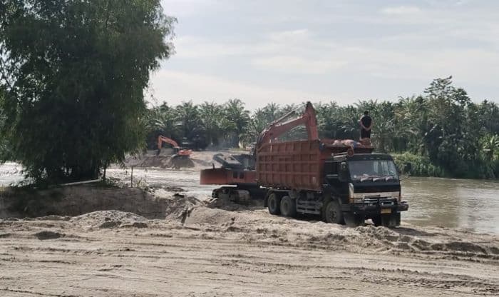 pemkab_sergai_segera_tinjau_tambang_pasir_diduga_ilegal_di_desa_manggis