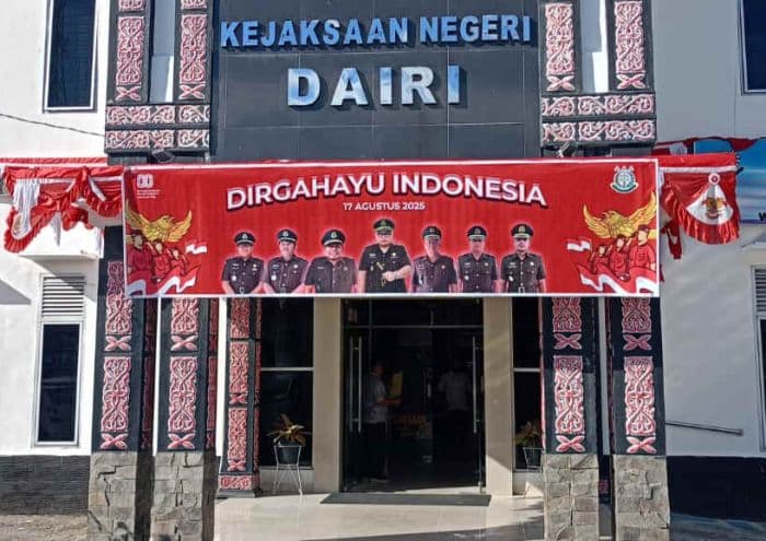 dugaan_korupsi_chromebook_bap_dua_mantan_kadis_pendidikan_dairi_diserahkan_ke_kejagung