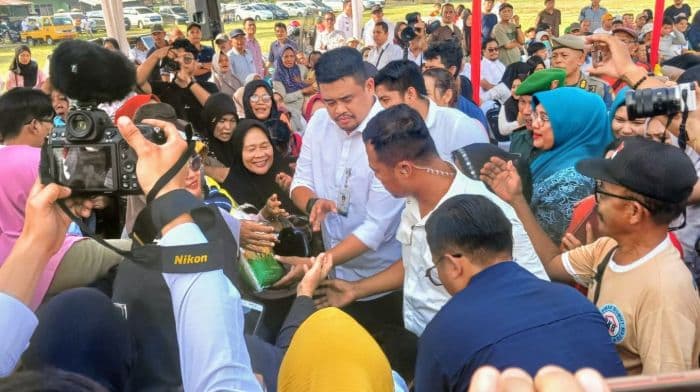 gubernur_bobby_nasution_pantau_program_pasar_murah_di_binjai_dan_tanjung_morawa