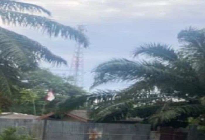 gudang_bbm_ilegal_di_martubung_kembali_beroperasi_warga_resah
