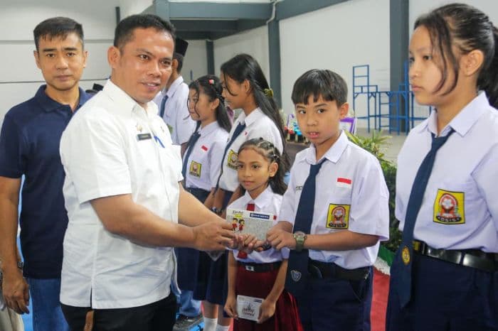 pemko_pematangsiantar_ajak_pelajar_gemar_menabung_lewat_program_kejar