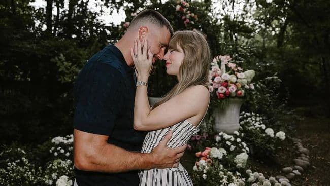 taylor_swift_dan_travis_kelce_umumkan_pertunangan
