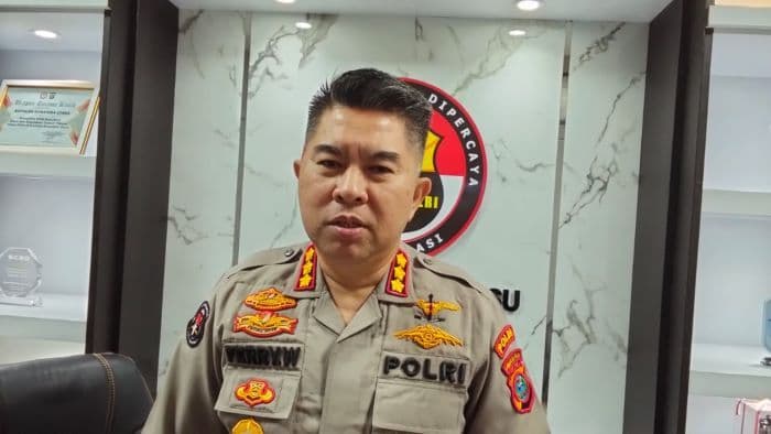 tiga_personel_polda_sumut_dirawat_inap_usai_unjuk_rasa_ricuh_di_gedung_dprd