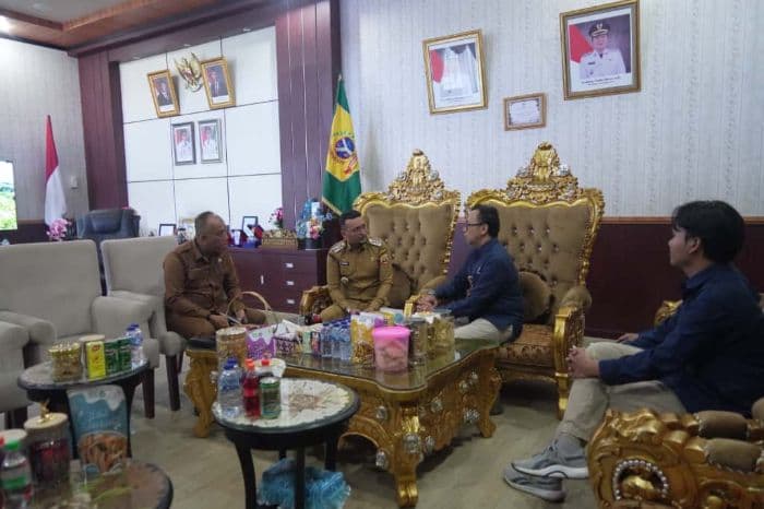bupati_labusel_terima_kunjungan_kepala_bps_bahas_penguatan_data_pembangunan_daerah