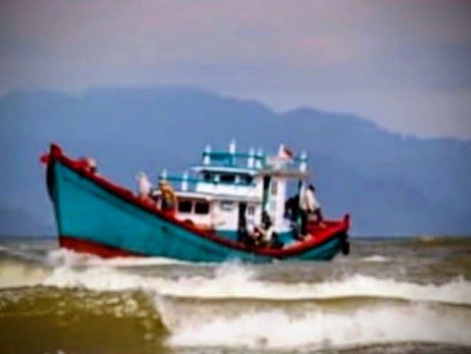lagi_seorang_nelayan_medang_deras_batu_bara_meninggal_dunia_usai_terjatuh_ke_laut
