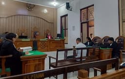 mantan_anggota_polda_sumut_divonis_55_tahun_penjara_kasus_pemerasan_kepala_sekolah_di_nias