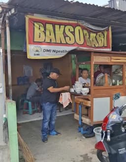viral_penjual_bakso_babi_di_kasihan_dipasangi_spanduk_nonhalal_untuk_klarifikasi