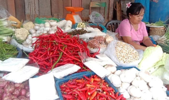 harga_cabai_merosot_drastis_di_pasar_tradisional_kabupaten_toba