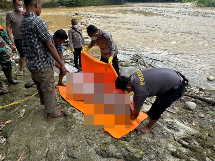 mayat_pria_tanpa_identitas_ditemukan_di_sungai_lae_renun_dairi