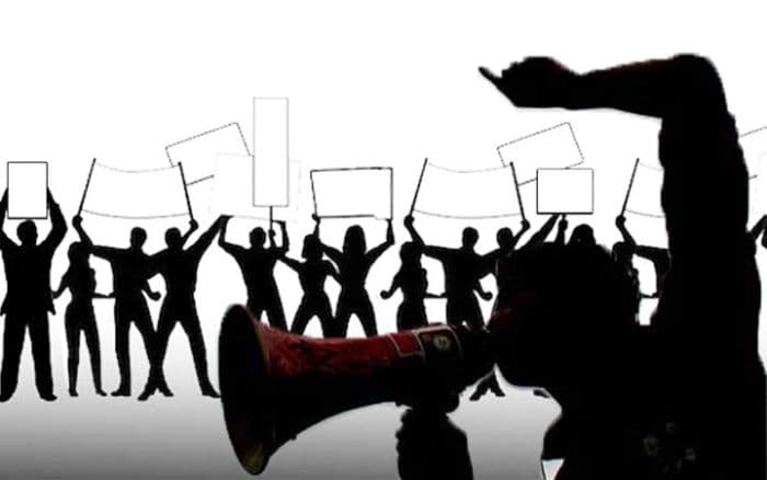 demo_di_kantor_wali_kota_warga_tuntut_camat_medan_belawan_dicopot