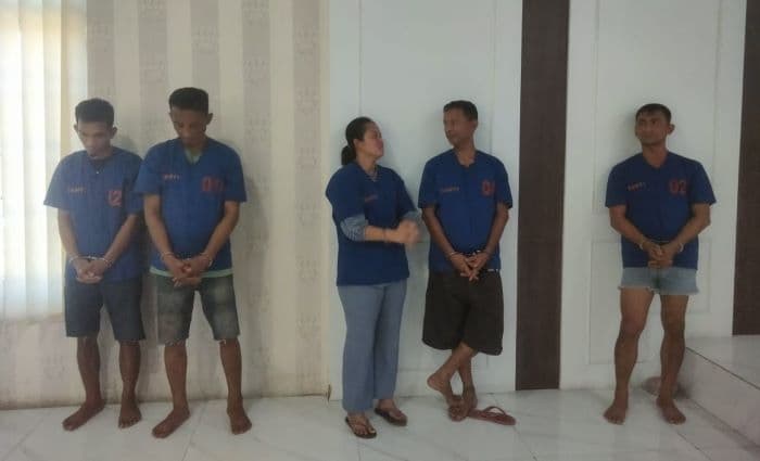 gunakan_jasa_dukun_sebelum_beraksi_komplotan_perampok_toko_grosir_dibekuk_polisi
