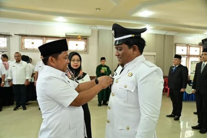 lantik_31_pejabat_baru_wali_kota_akhmad_tekankan_pentingnya_dedikasi_dan_loyalitas_bertugas