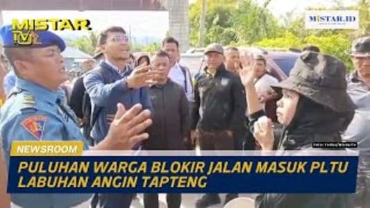 newsroom_puluhan_warga_blokir_jalan_masuk_pltu_labuhan_angin_tapteng