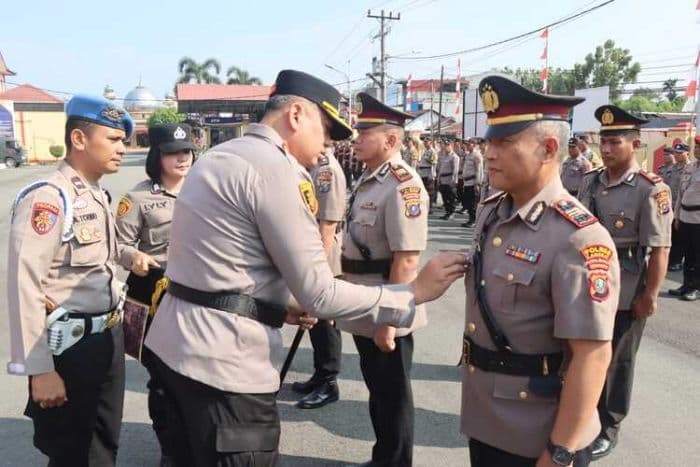 empat_kapolsek_dan_dua_pejabat_utama_polresta_deli_serdang_dimutasi