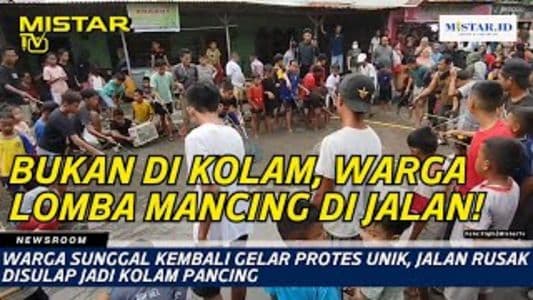 newsroom_warga_sunggal_kembali_gelar_protes_unik_jalan_rusak_disulap_jadi_kolam_pancing