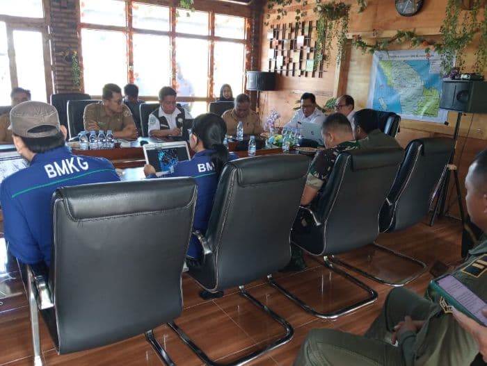 titik_api_di_dua_kecamatan_toba_terdeteksi_masih_aktif