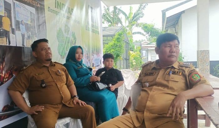 camat_kualuhhulu_luncurkan_program_capung_ngantor_langsung_di_kampung
