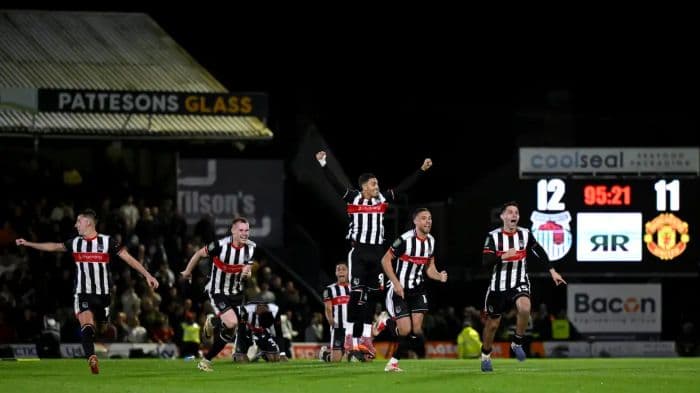 manchester_united_dipermalukan_grimsby_town_tersingkir_dari_piala_liga_lewat_adu_penalti_1211
