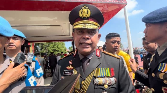 polda_sumut_salurkan_1000_ton_lebih_beras_sphp_lewat_program_pangan_murah_polri