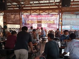 cari_bibit_potensial_turnamen_catur_tingkat_kecamatan_pangururan_diikuti_puluhan_peserta
