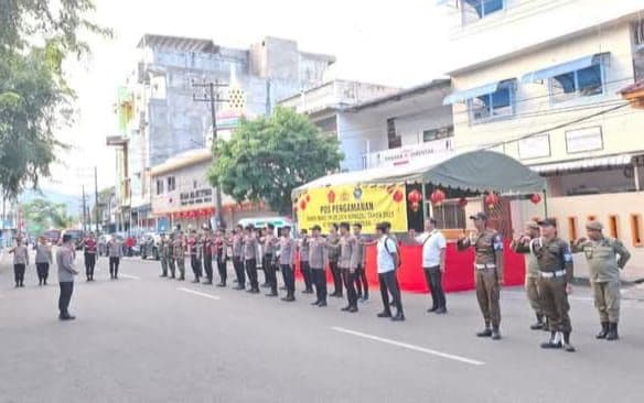 56_personel_gabungan_amankan_perayaan_tahun_baru_imlek_di_sibolga_