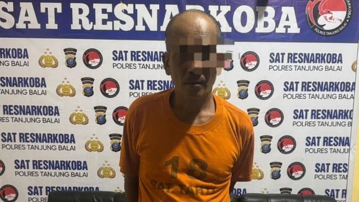 edarkan_sabu_pria_lansia_diciduk_personel_polres_tanjung_balai