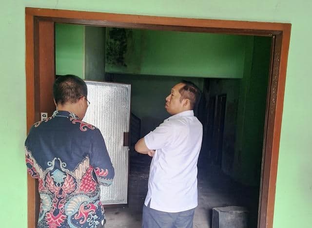 bupati_taput_cek_aset_hibah_dari_kpk_di_bekasi_rp66_miliar