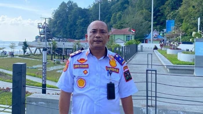 dishub_simalungun_perbaiki_dan_pasang_22_ribu_titik_lampu_jalan