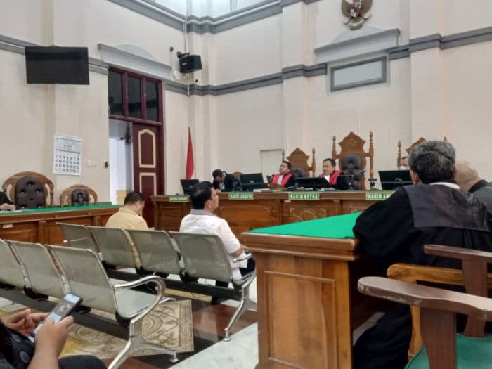 dua_saksi_cabut_keterangannya_di_persidangan_kasus_seleksi_pppk_langkat