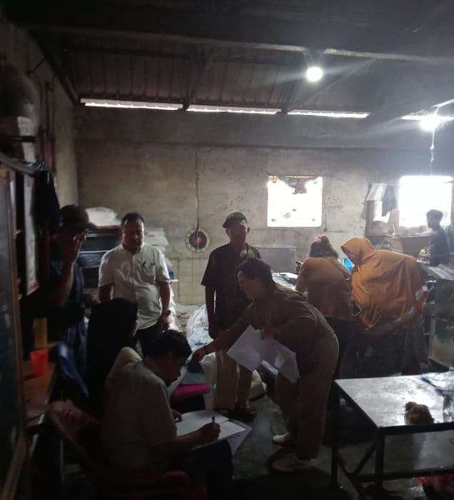 mi_kuning_berformalin_ditemukan_di_siantar_sudah_beroperasi_belasan_tahun