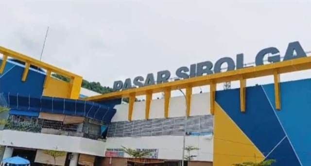 omset_drastis_menurun_usaha_pedagang_pasar_sibolga_terancam_gulung_tikar