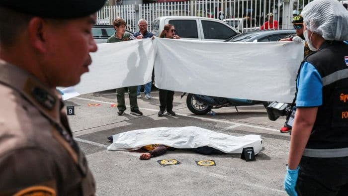 update_motif_penembakan_massal_di_bangkok_terungkap_enam_orang_tewas