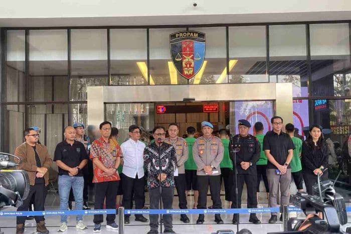 7_polisi_brimob_lindas_ojol_hingga_tewas_langgar_kode_etik_ditahan_20_hari_di_patsus