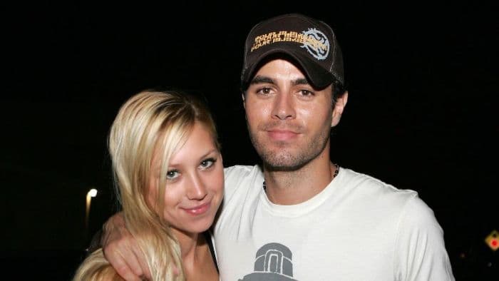anna_kournikova_hamil_anak_keempat_enrique_iglesias_kembali_jadi_ayah