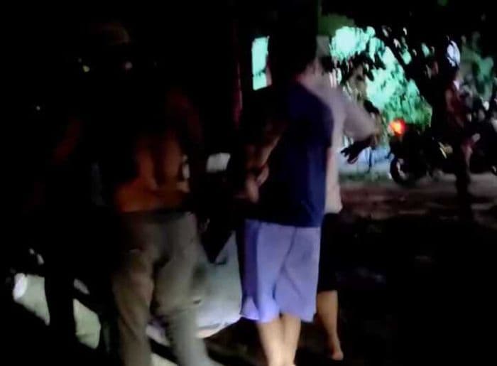 diduga_curi_sawit_pemuda_di_pantai_labu_diamankan_dari_amukan_warga