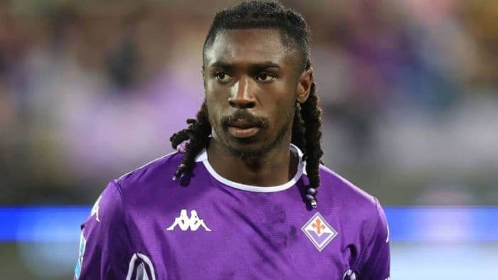 rambut_ditarik_moise_kean_balas_dengan_sikutan
