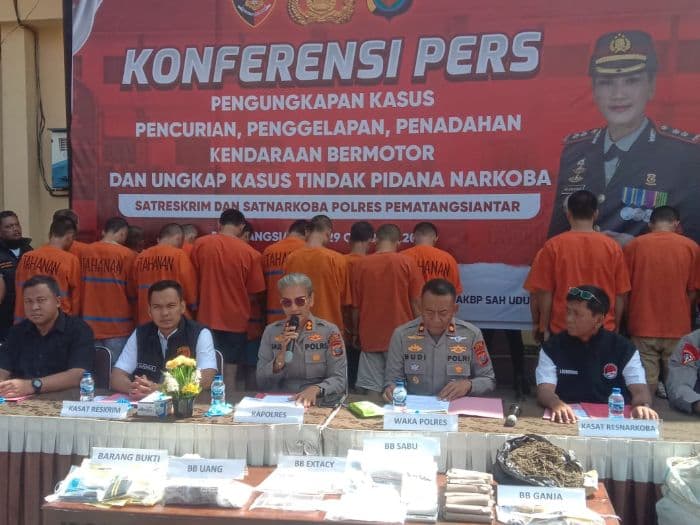 polres_siantar_ungkap_103_kasus_narkoba_16_tersangka_merupakan_residivis