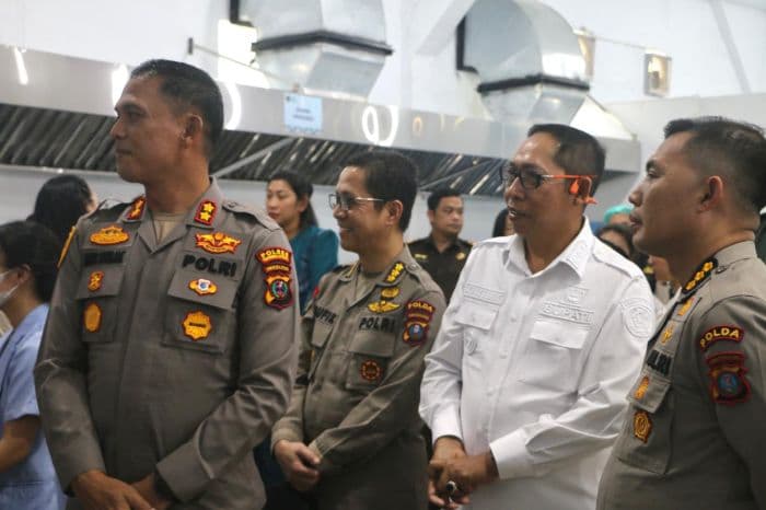 wakapolda_sumut_launching_satuan_pelayanan_pemenuhan_gizi_polres_taput