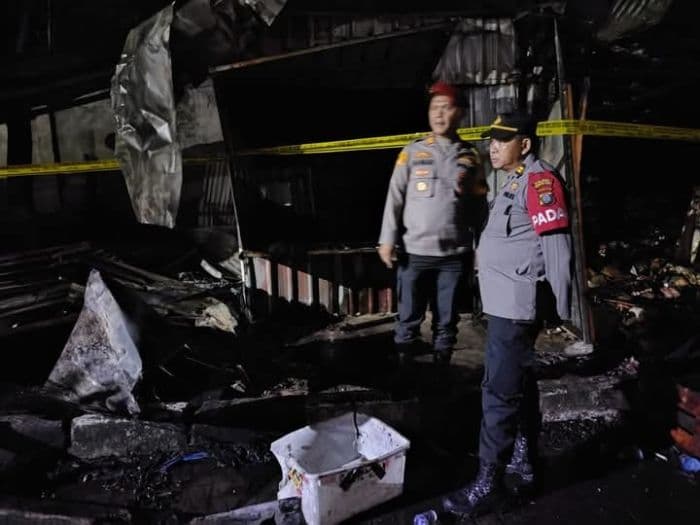 polisi_dalami_kebakaran_pasar_sibolga_nauli_diduga_dari_ledakan_tabung_gas