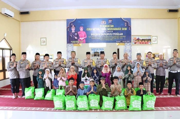 polres_tapteng_peringati_isra_miraj_ajak_personel_tidak_tinggalkan_sholat