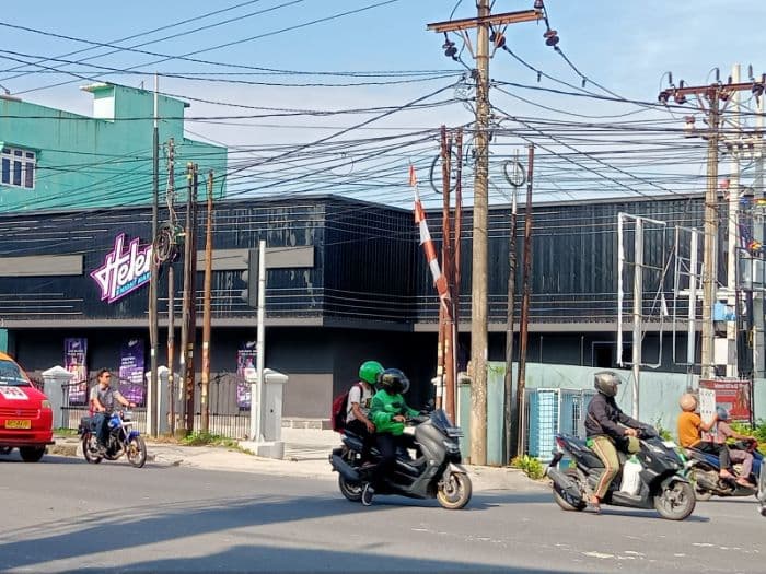 ricuh_di_depan_helens_night_mart_diduga_akibat_pengaruh_alkohol_