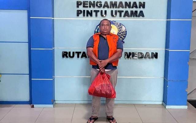 korupsi_dana_desa_rp14_miliar_kejari_sibolga_tahan_mantan_kades_aek_raso