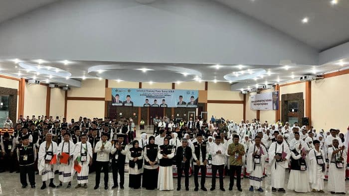 8350_jemaah_calhaj_asal_sumut_telah_diberangkatkan_ke_tanah_suci