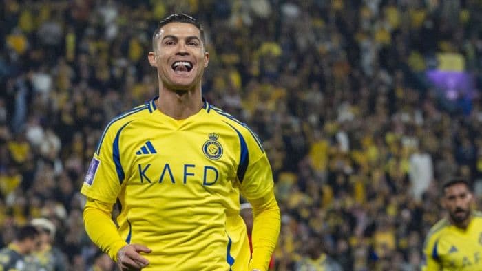 kamp_latihan_al_nassr_di_austria_ricuh_ronaldo_marah_digeruduk_fans