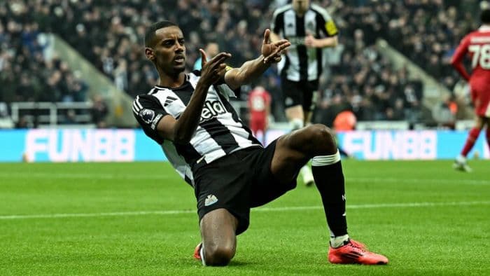 newcastle_united_hadapi_kleague_xi_dalam_laga_pramusim_isak_ingin_hengkang