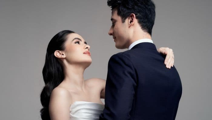 steffi_zamora_dan_nino_fernandez_bertunangan_pamer_cincin_dan_busana_pengantin_