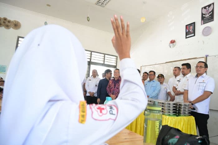 target_200_dapur_mbg_tahun_2025_gubernur_bobby_nasution_minta_semua_pihak_perkuat_kolaborasi