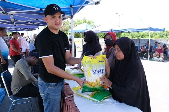 warga_serbu_program_gerakan_pangan_murah_di_deli_serdang_stok_beras_ludes_terjual