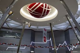 bei_buka_kembali_perdagangan_saham_sstm_setelah_disuspensi_akibat_lonjakan_harga