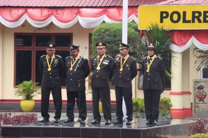 daftar_personel_polres_langkat_yang_purna_tugas_dua_lagi_naik_pangkat